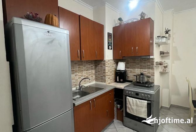 Shtepi ne shitje 2+1 ne Tirane - 86,000 Euro