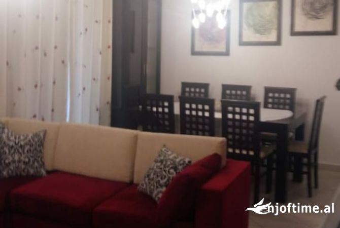 Shtepi me qera 2+1 ne Tirane - 600 Euro