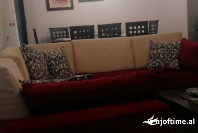 Shtepi me qera Apartament ne Tirane, 2+1, Mobilimi E mobiluar, Pagesa 600  Euro.