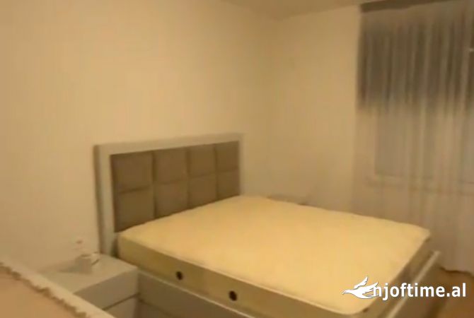 Shtepi me qera 1+1 ne Tirane - 650 Euro