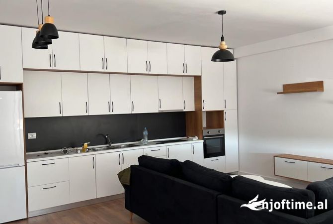 Shtepi ne shitje 2+1 ne Tirane - 150,000 Euro