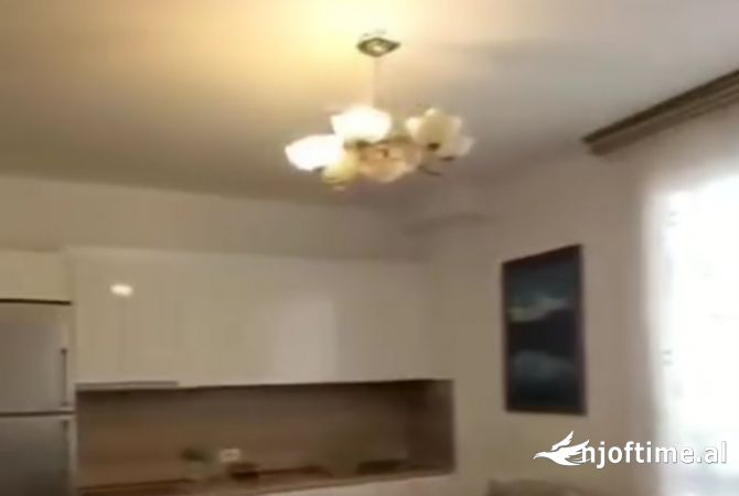Shtepi me qera 2+1 ne Tirane - 550 Euro