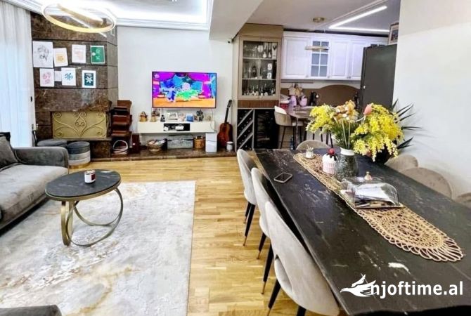 Casa in vendita 3+1 a Tirana - 335,000 Euro