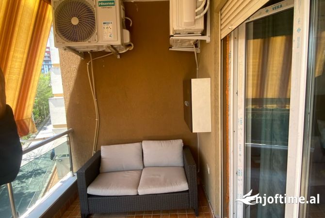 Appartamento in affitto a Tirana 2+1, Arredato