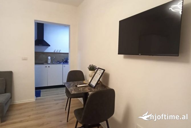 Shtepi me qera Garsoniere ne Tirane - 500 Euro
