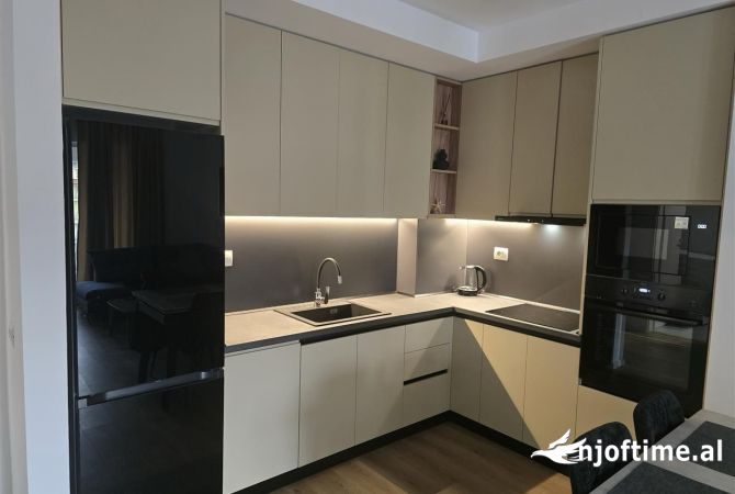 Shtepi me qera 1+1 ne Tirane - 450 Euro