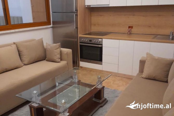 Shtepi me qera 2+1 ne Tirane - 550 Euro
