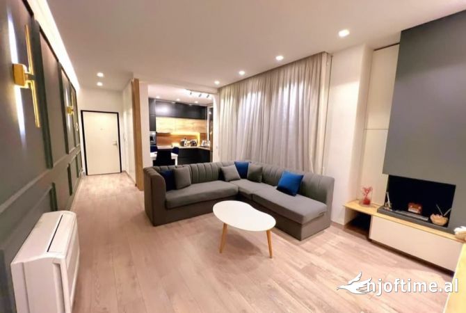 Shtepi ne shitje 2+1 ne Tirane - 180,000 Euro