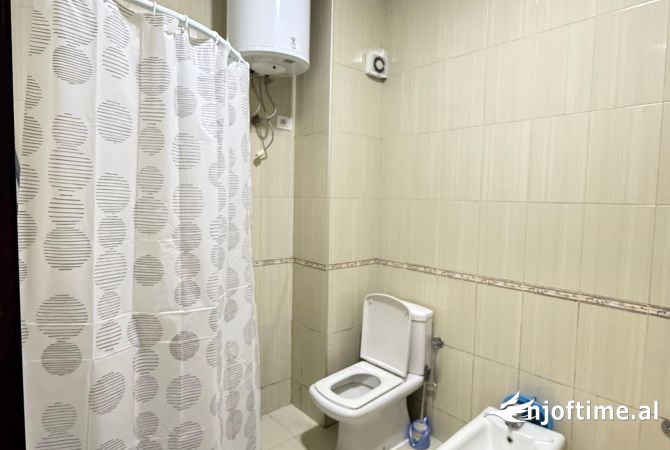 Shtepi me qera Apartament ne Tirane, 2+1, Mobilimi E mobiluar, Pagesa 600  Euro.