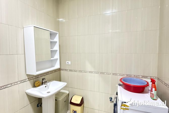 Shtepi me qera Apartament ne Tirane, 2+1, Mobilimi E mobiluar, Pagesa 600  Euro.