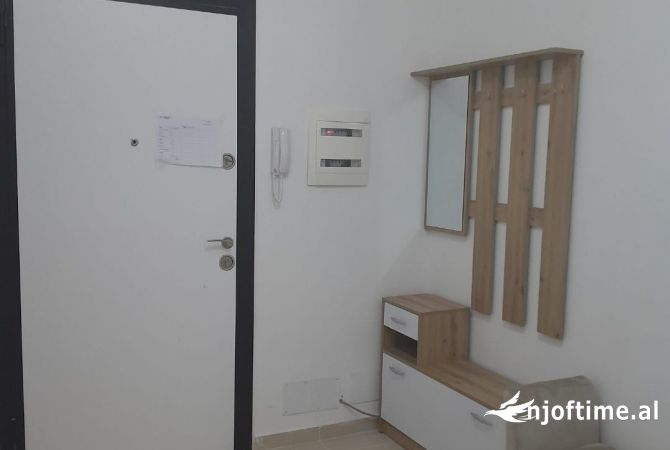 Shtepi me qera Apartament ne Tirane, 1+1, Mobilimi E mobiluar, Pagesa 40,000  Leke.