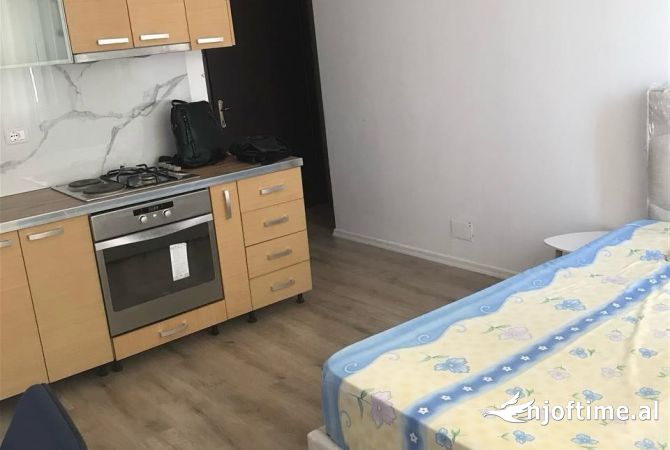 Shtepi me qera Garsoniere ne Tirane - 30,000 Leke