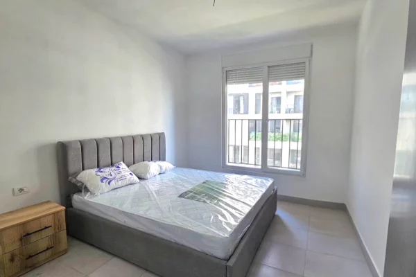 Shtepi me qera Apartament ne Tirane, 2+1, Mobilimi E mobiluar, Pagesa 47,000  Leke.