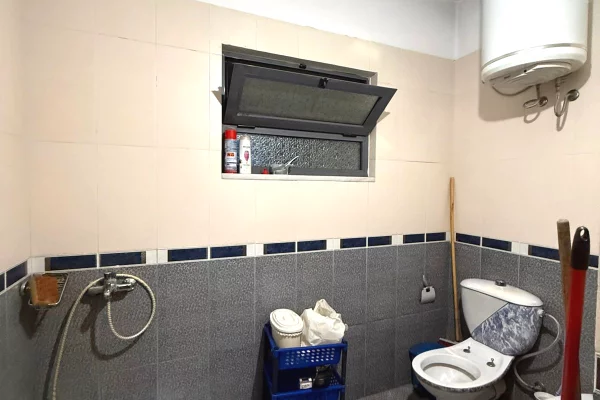 Shtepi me qera Apartament ne Tirane, 2+1, Mobilimi E mobiluar, Pagesa 65,000  Leke.