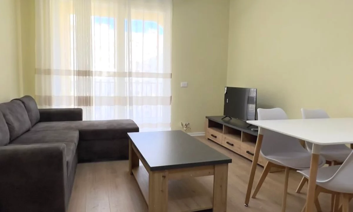 Shtepi me qera Apartament ne Tirane, 2+1, Mobilimi E mobiluar, Pagesa 55,000  Leke.