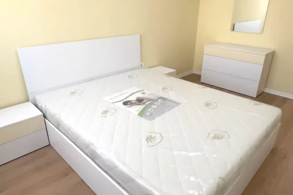 Shtepi me qera Apartament ne Tirane, 2+1, Mobilimi E mobiluar, Pagesa 55,000  Leke.