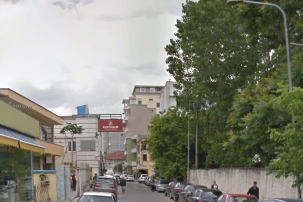 Shtepi ne shitje 2+1 ne Tirane - 350,000 Euro