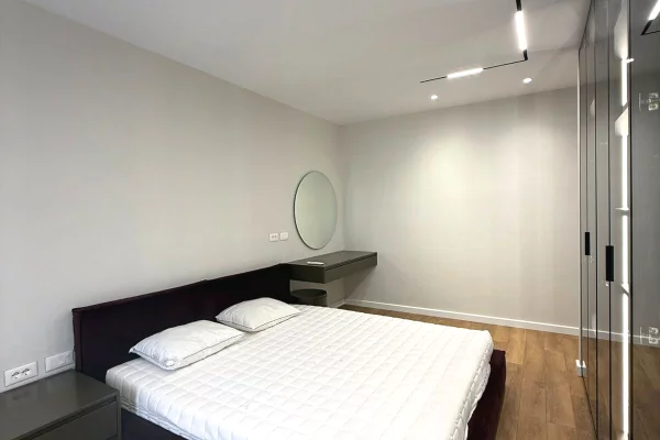 Shtepi me qera Duplex(shtepi me 2 kate) ne Tirane, 2+1, Mobilimi E mobiluar, Pagesa 1,500  Euro.