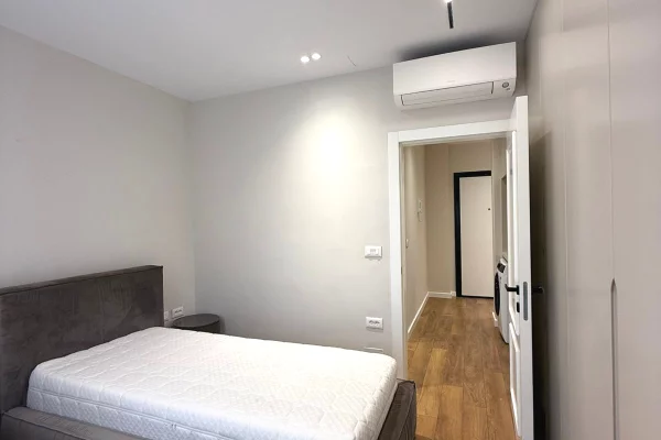 Shtepi me qera Duplex(shtepi me 2 kate) ne Tirane, 2+1, Mobilimi E mobiluar, Pagesa 1,500  Euro.