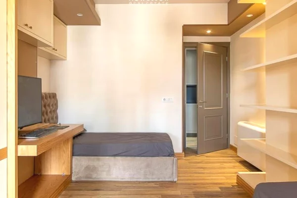 Shtepi me qera Apartament ne Tirane, 2+1, Mobilimi E mobiluar, Pagesa 1,850  Euro.