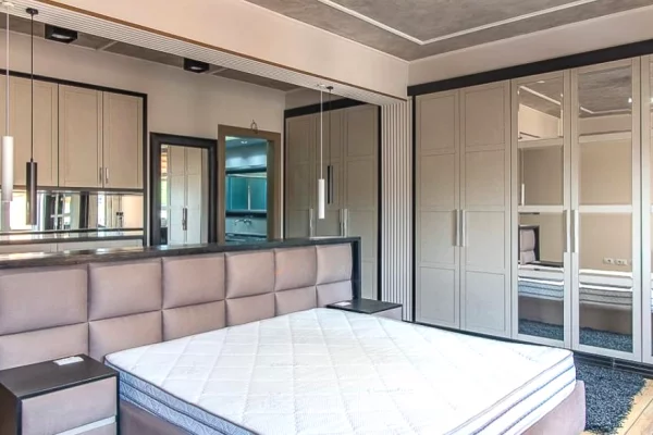 Shtepi me qera Apartament ne Tirane, 2+1, Mobilimi E mobiluar, Pagesa 1,850  Euro.