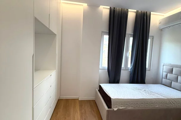 Shtepi me qera 3+1 ne Tirane - 550 Euro