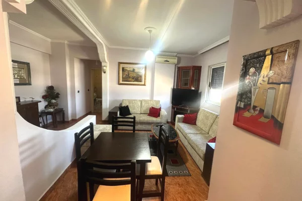 Shtepi me qera Apartament ne Tirane, 2+1, Mobilimi E mobiluar, Pagesa 480  Euro.