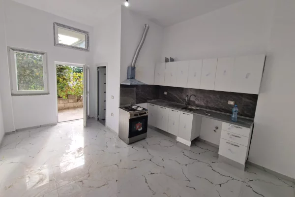 Private house for rent in Tirana 1+1, In Part
