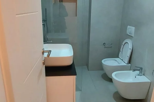 Apartment for rent in Tirana 1+1, Emty