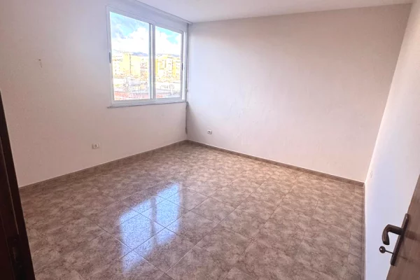 Apartment for rent in Tirana 2+1, Emty
