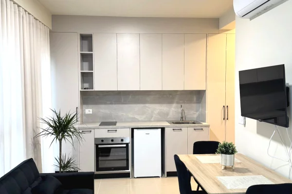 Jepet me qira garsoniere moderne – Aura Complex, Laprakë