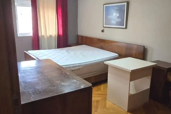 Shtepi ne shitje Apartament ne Tirane, 3+1, Mobilimi E mobiluar, Pagesa 177,000  Euro.