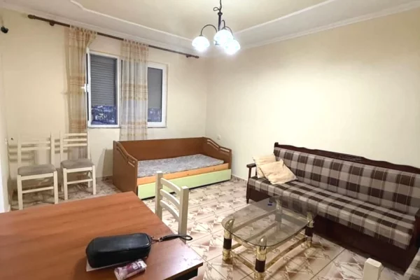 Shtepi ne shitje 1+1 ne Tirane - 120,000 Euro