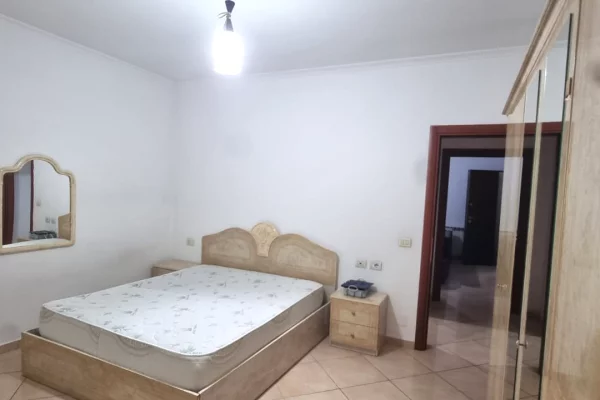 Shtepi me qera Apartament ne Tirane, 1+1, Mobilimi E mobiluar, Pagesa 50,000  Leke.