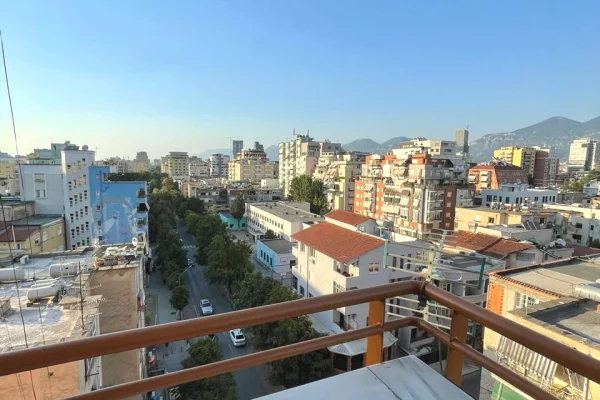 Shtepi me qera Apartament ne Tirane, 1+1, Mobilimi E mobiluar, Pagesa 50,000  Leke.