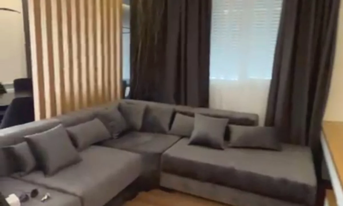 Shtepi ne shitje Apartament ne Tirane, 2+1, Mobilimi E mobiluar, Pagesa 350,000  Euro.