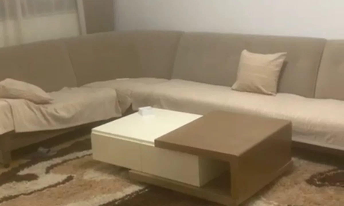 Shtepi me qera Apartament ne Tirane, 3+1, Mobilimi E mobiluar, Pagesa 60,000  Leke.