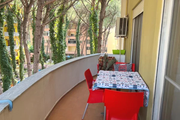 Shtepi ne shitje Apartament ne Durres, 2+1, Mobilimi E mobiluar, Pagesa 150,000  Euro.