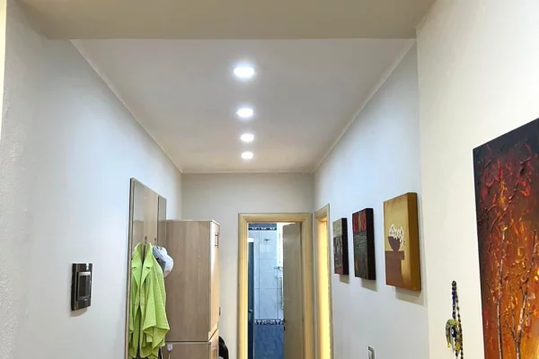 Shtepi ne shitje Apartament ne Durres, 2+1, Mobilimi E mobiluar, Pagesa 150,000  Euro.