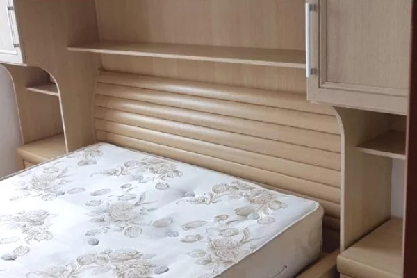 Shtepi me qera Apartament ne Tirane, 1+1, Mobilimi E mobiluar, Pagesa 35,000  Leke.