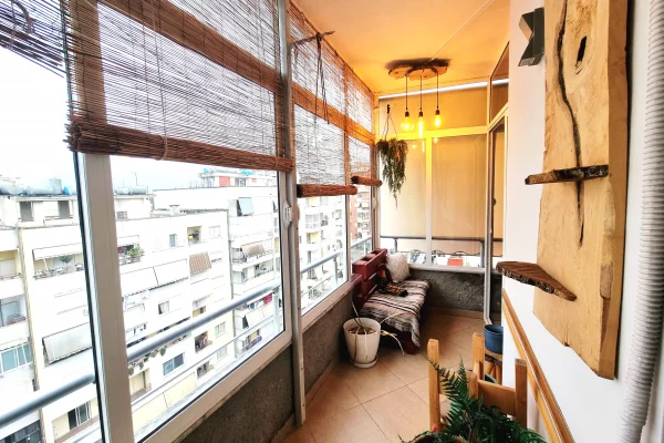 Appartamento in affitto a Tirana 2+1, Arredato