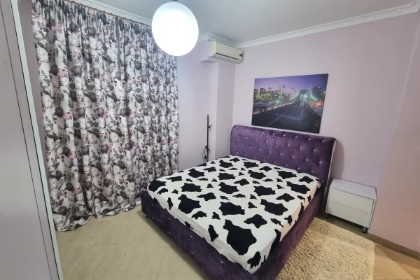 Appartamento in affitto a Tirana 2+1, Arredato