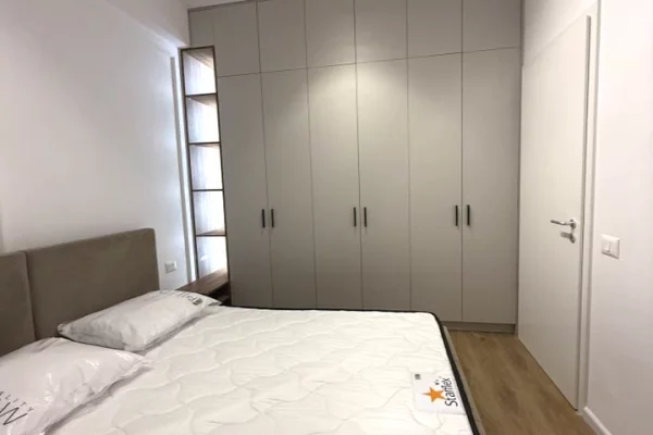 Shtepi me qera Apartament ne Tirane, 1+1, Mobilimi E mobiluar, Pagesa 500  Euro.