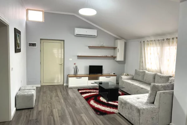 Casa in affitto 2+1 a Tirana - 48,000 Leke