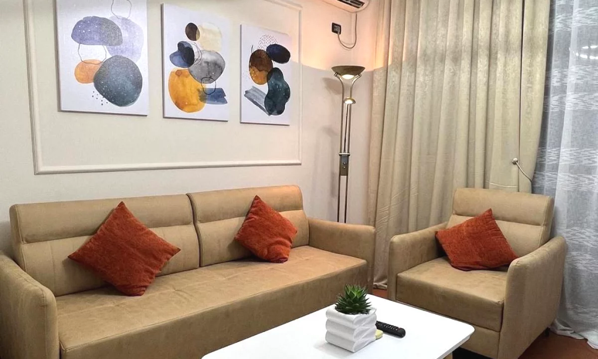 Shtepi me qera Apartament ne Tirane, 2+1, Mobilimi E mobiluar, Pagesa 80,000  Leke.