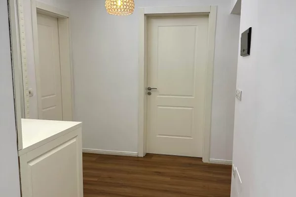Shtepi me qera Apartament ne Tirane, 1+1, Mobilimi E mobiluar, Pagesa 500  Euro.