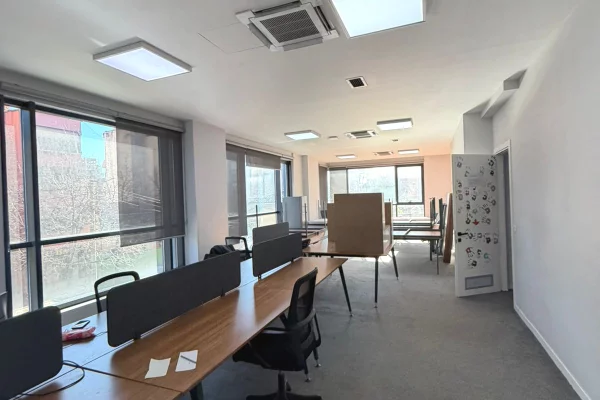 Ambient biznesi me qera 3+1 ne Tirane - 5,000 Euro