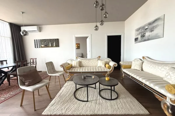 Shtepi ne shitje Apartament ne Tirane, 2+1, Mobilimi E mobiluar, Pagesa 199,000  Euro.
