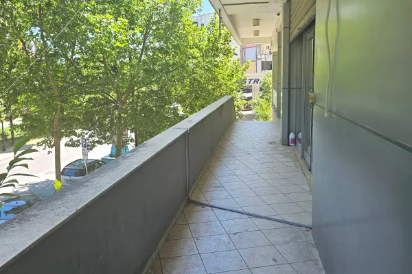 Perballe Delijorgjit  • 🏢 Hapesire ideale per shume lloje biznesi