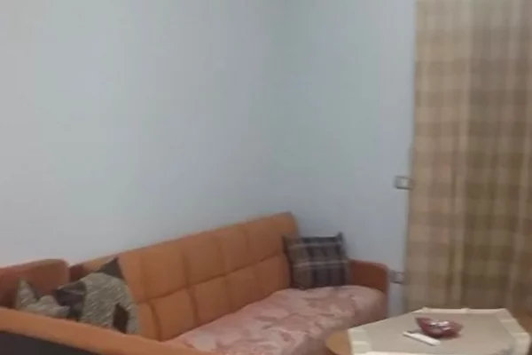 Appartamento in affitto a Tirana 3+1, Arredato